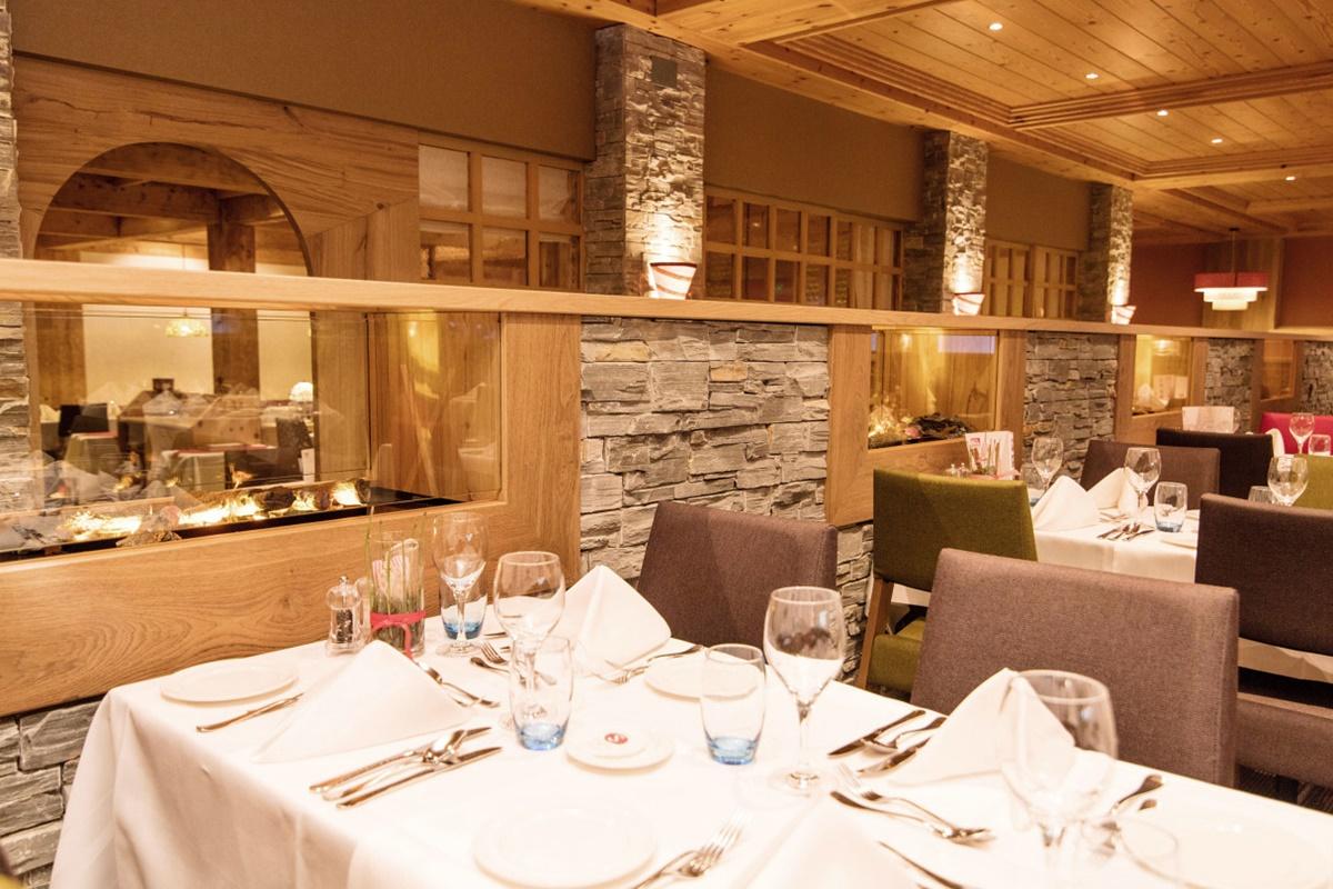 Mountain Plaza Hotel Davos Exterior foto